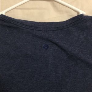Lululemon t shirt